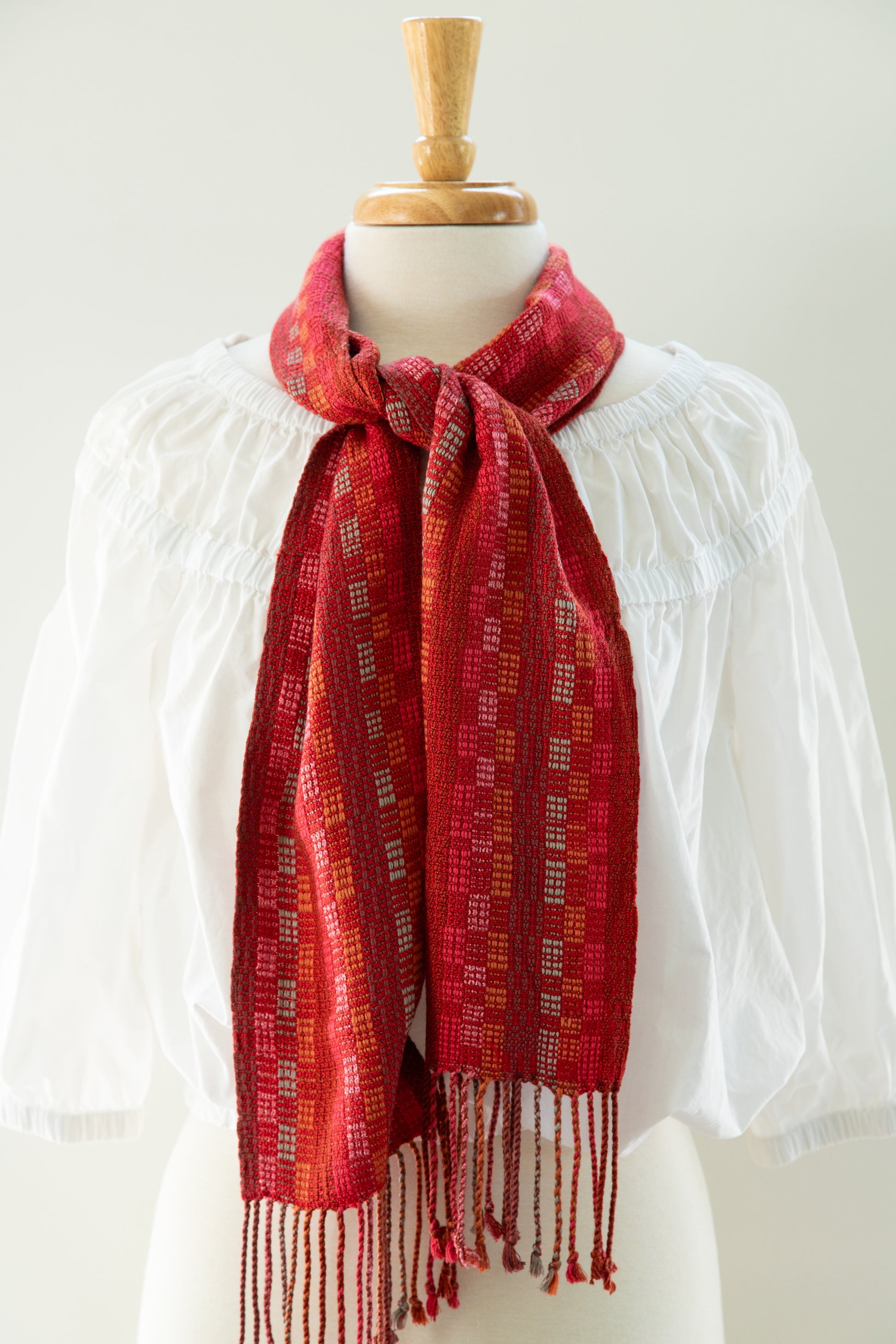 Narrow Scarf in Small Block Design in Shades of Red
